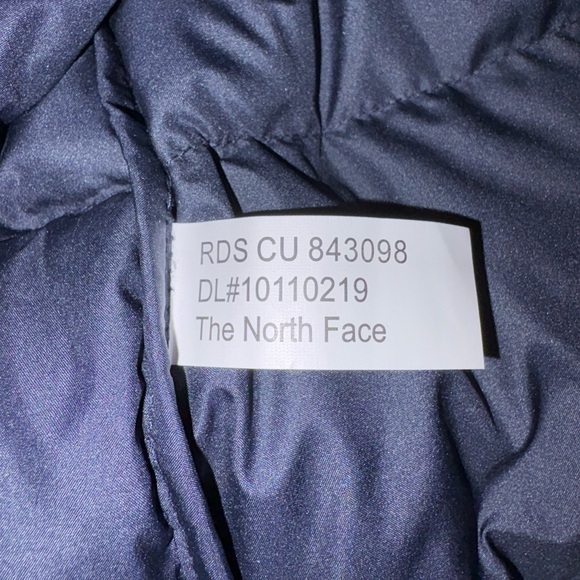 The North Face Metropolis Parka III Puffer Coat in Navy Blue – Small EUC - Picture 4 of 16